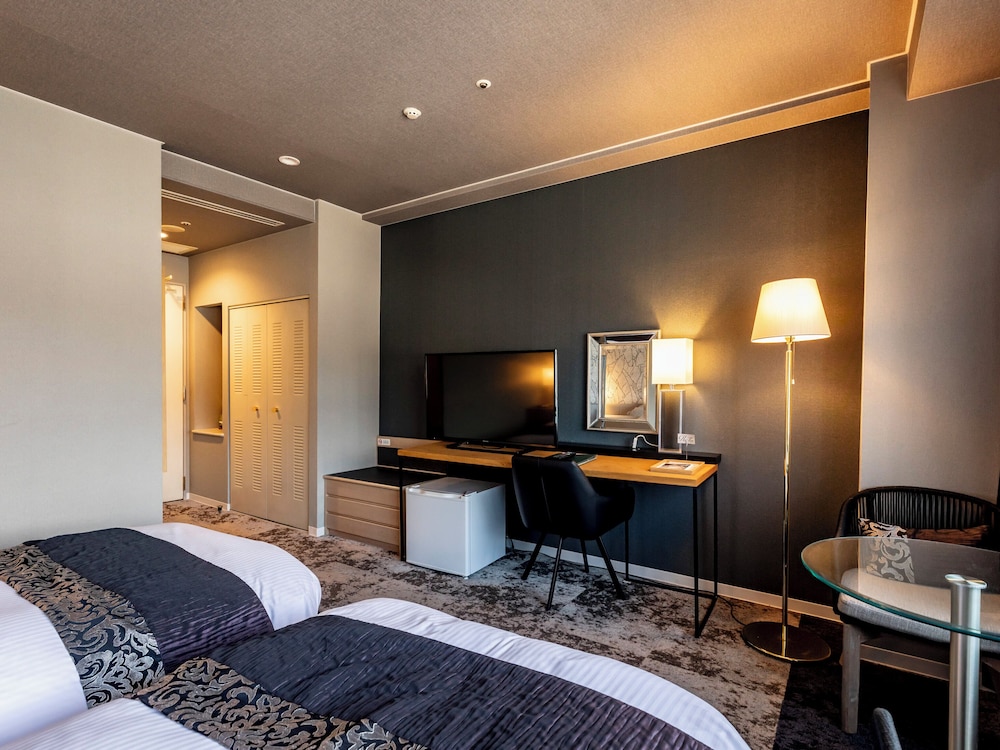 Century Plaza Hotel 21/58