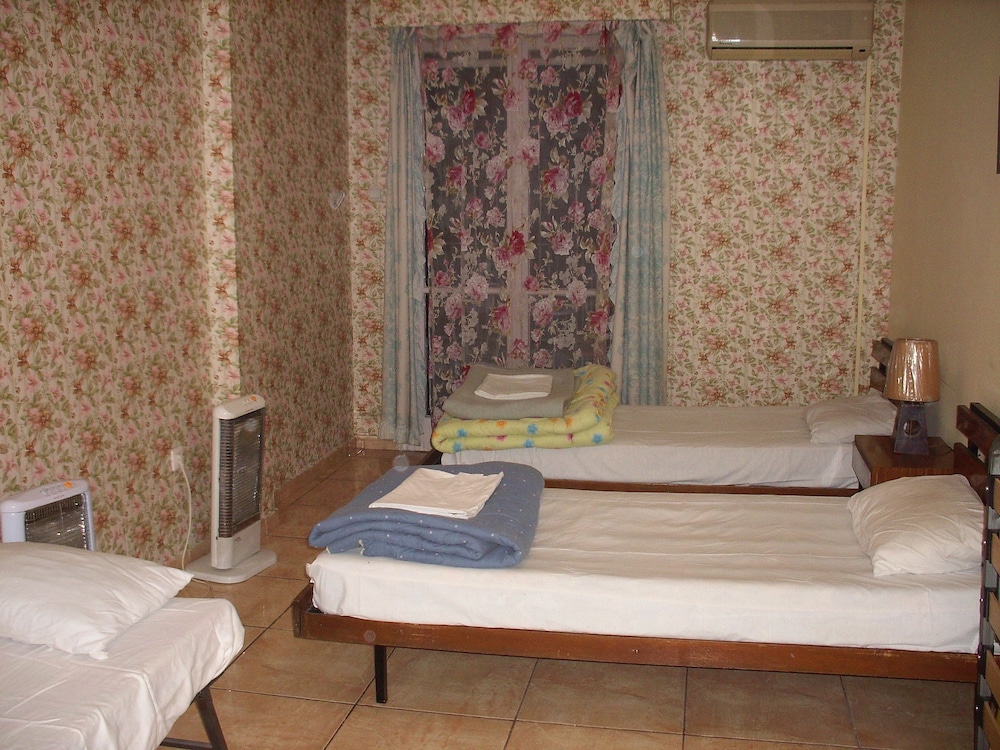 Athens House 28/49