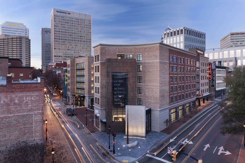 Residence Inn By Marriott Richmond Downtown 7/46