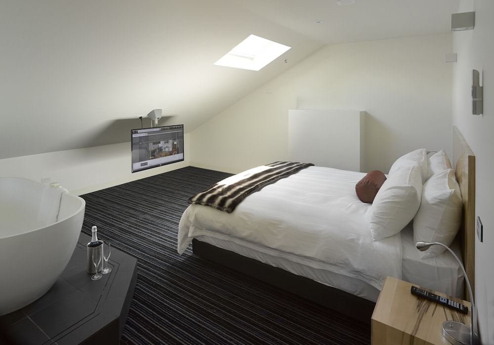 Salamanca Wharf Hotel 30/66