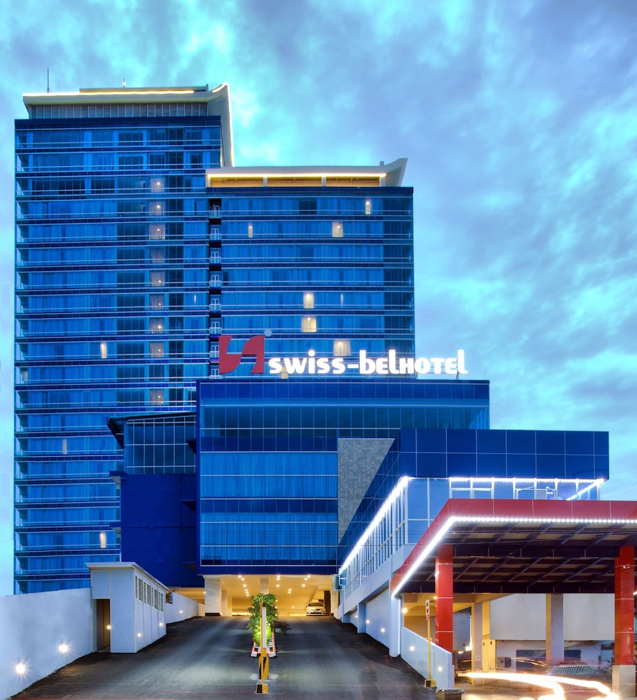 Swiss-Belhotel Waterfront Makassar 4/50