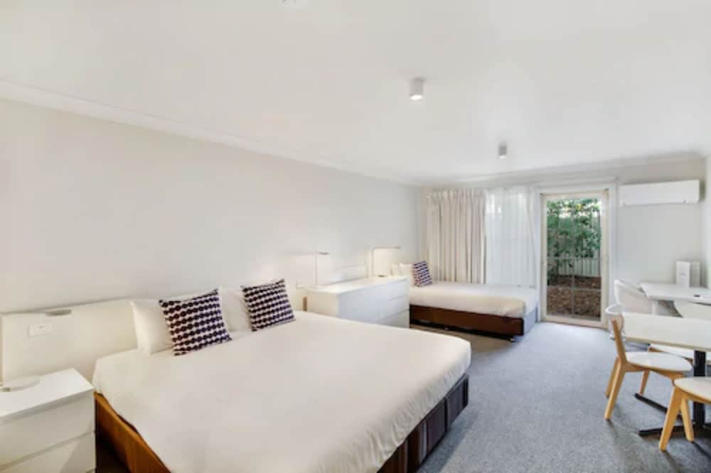 The Horatio Suites And Motel 12/49
