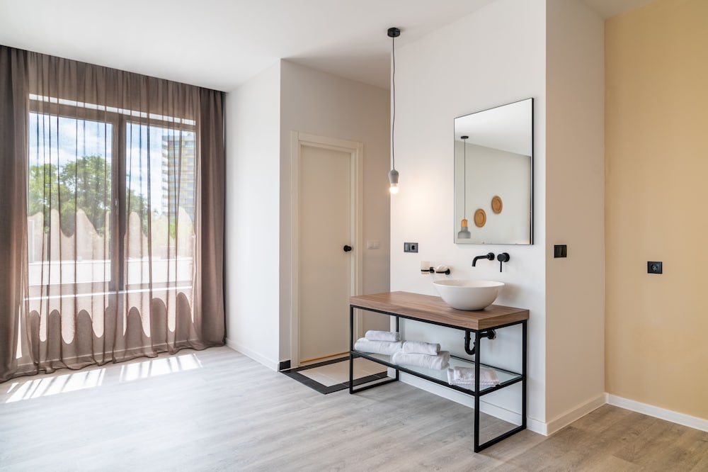 Primorski Hotel 23/64