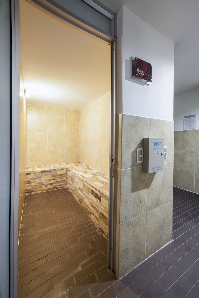 HOTEL GOLDEN PALERMO 25/50