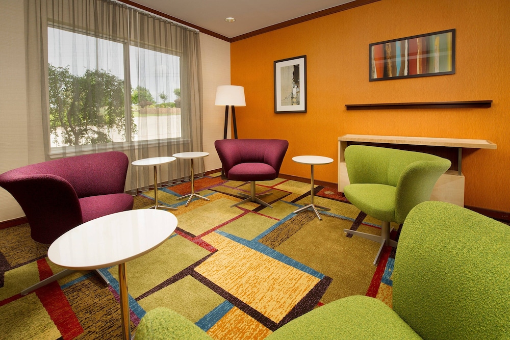 Fairfield Inn & Suites By Marriott Waco North 49/73