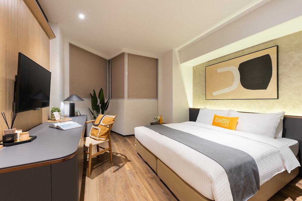 Premier, King Bed