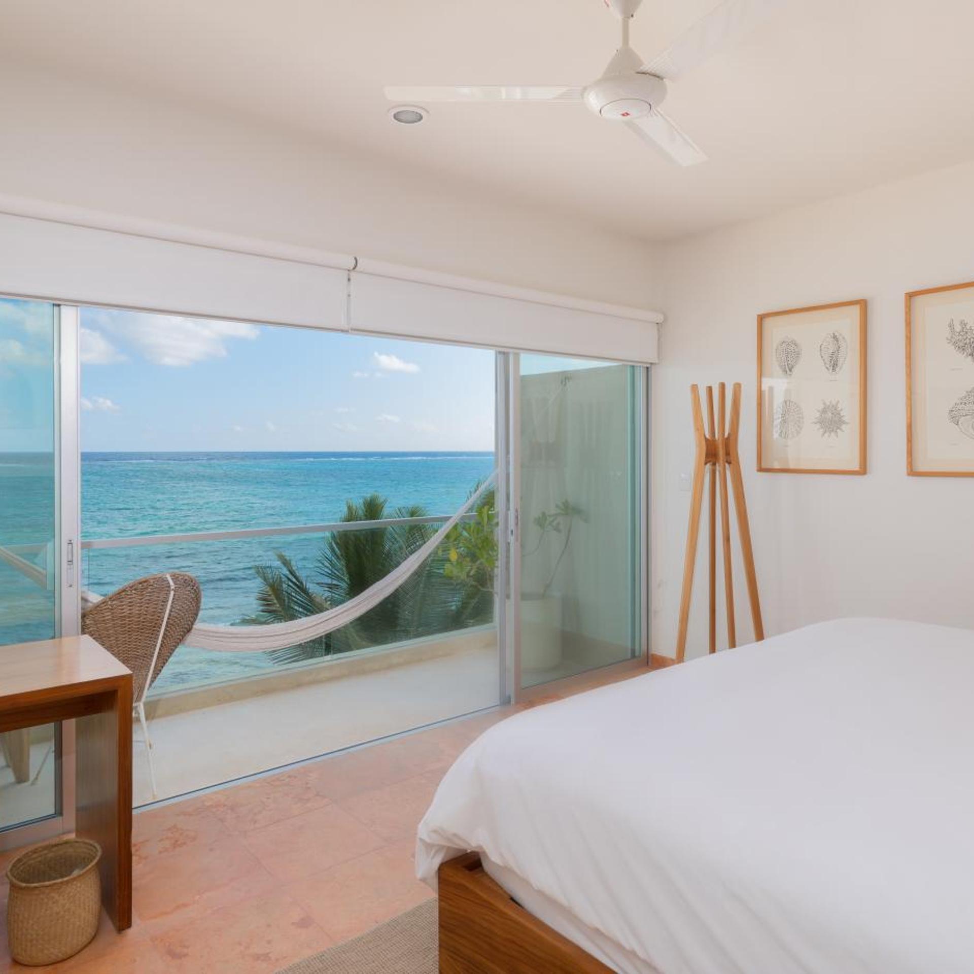 Room, King Bed, Sea View