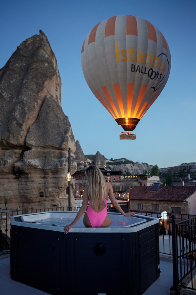 The Niche Cave Hotel +12 Adult 34/50