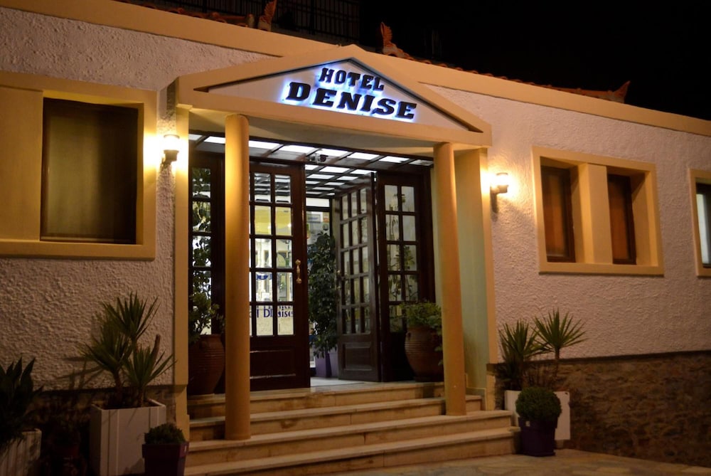 Denise 2/68
