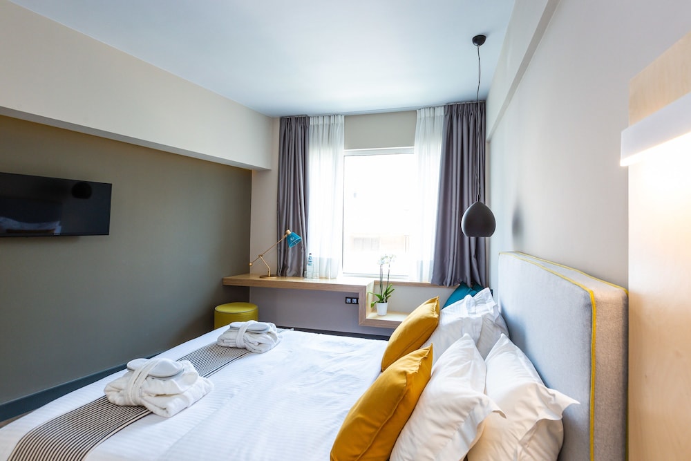 St Bjur Suites 9/50