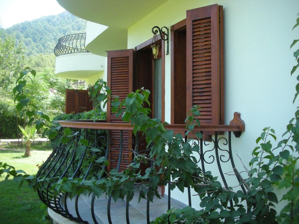 Kumlubuk Maris Hotel 26/29