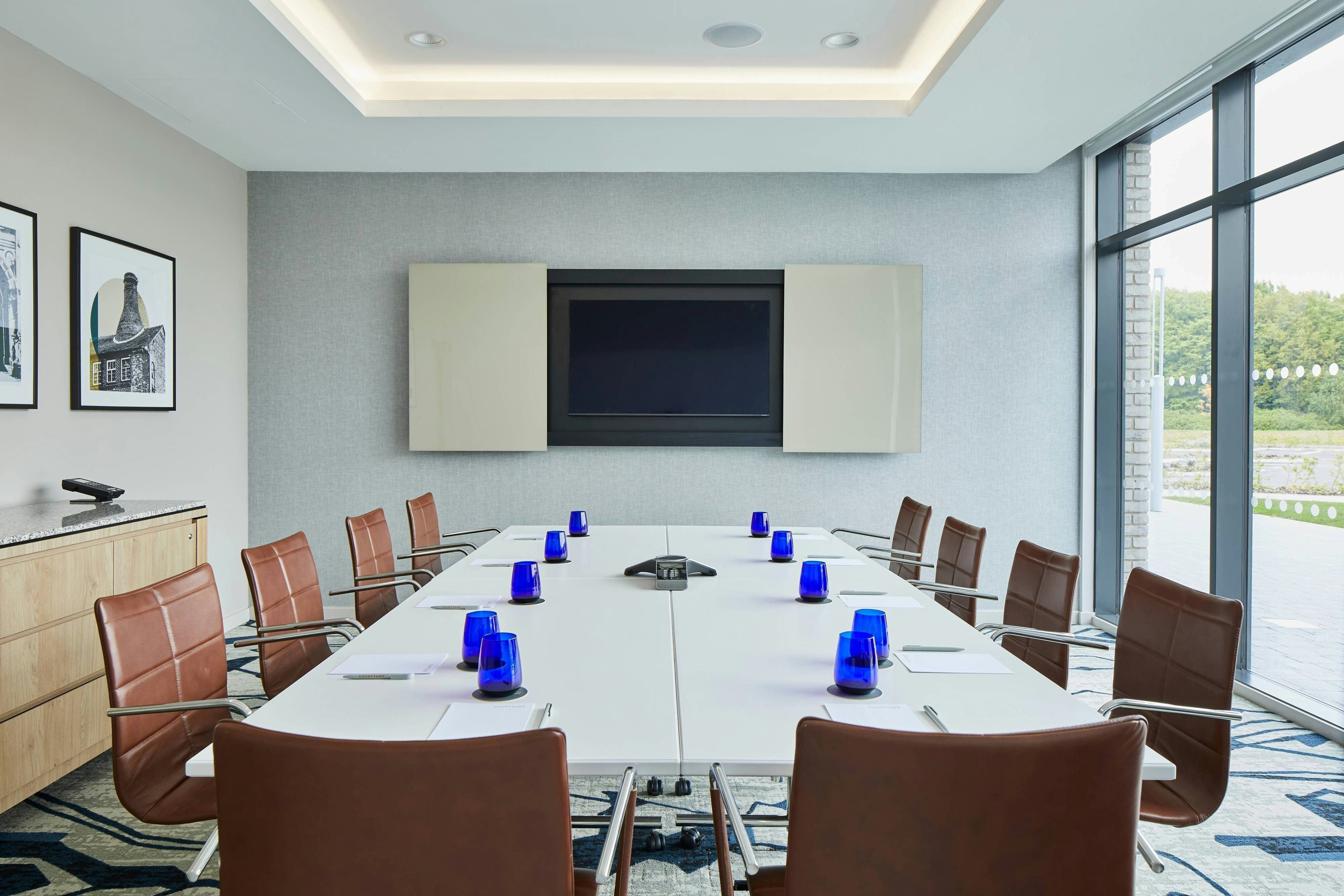 Courtyard by Marriott Keele Staffordshire 13/17