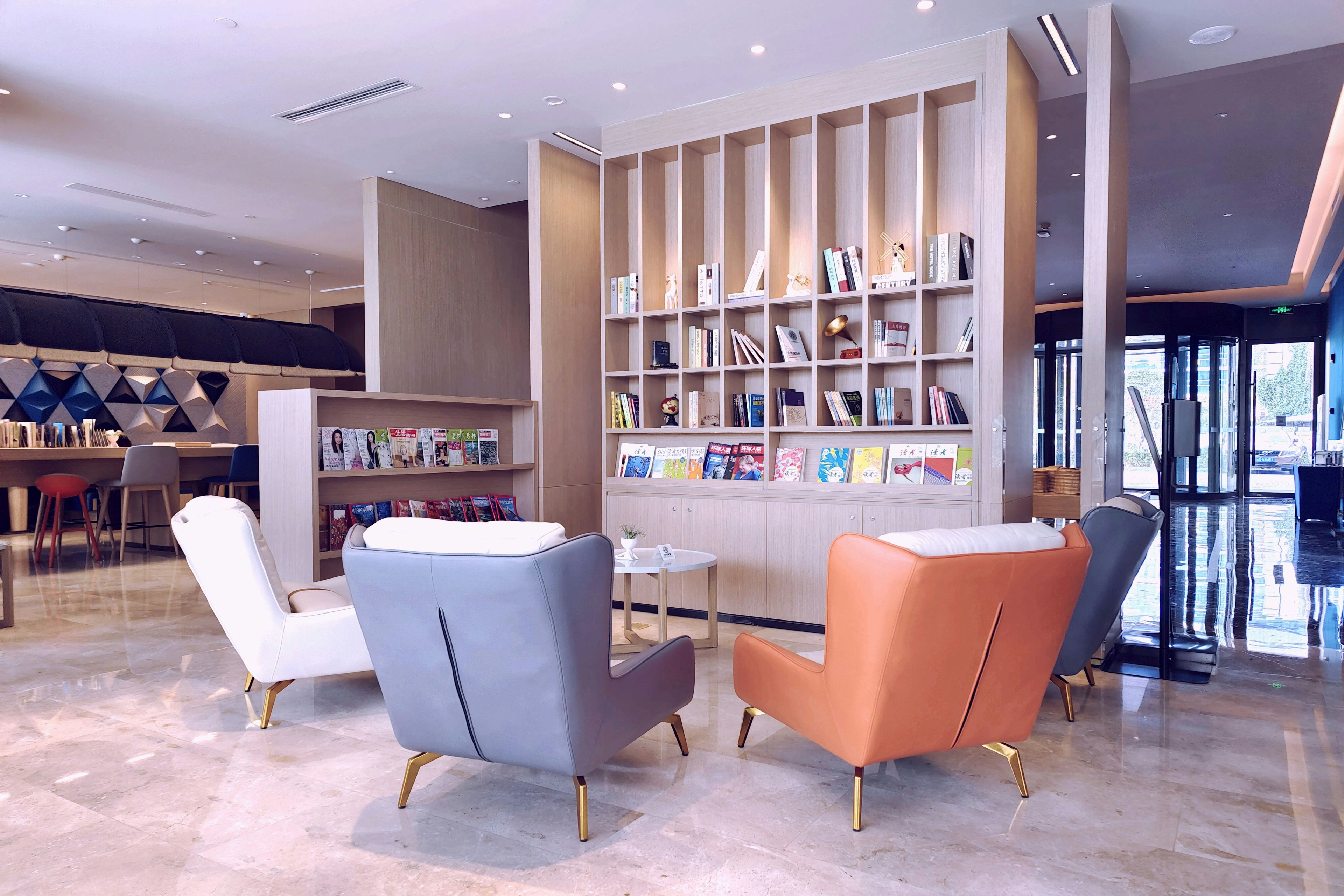 Holiday Inn Express Kunming West 24/49