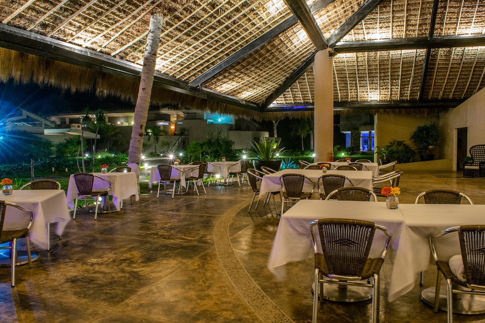 Isla Tajin Beach and River Resort 22/54