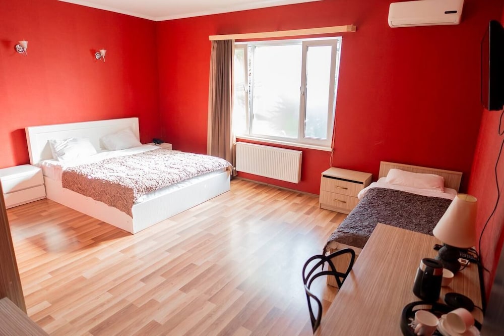 1 BEDROOM, CLASSIC, DOUBLE BED, COURTYARD VIEW