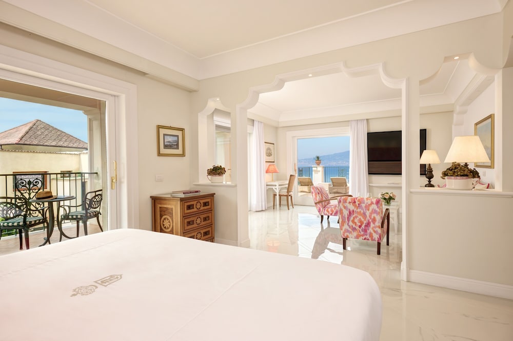 IMPERIAL, SUITE, SEA VIEW, BALCONY