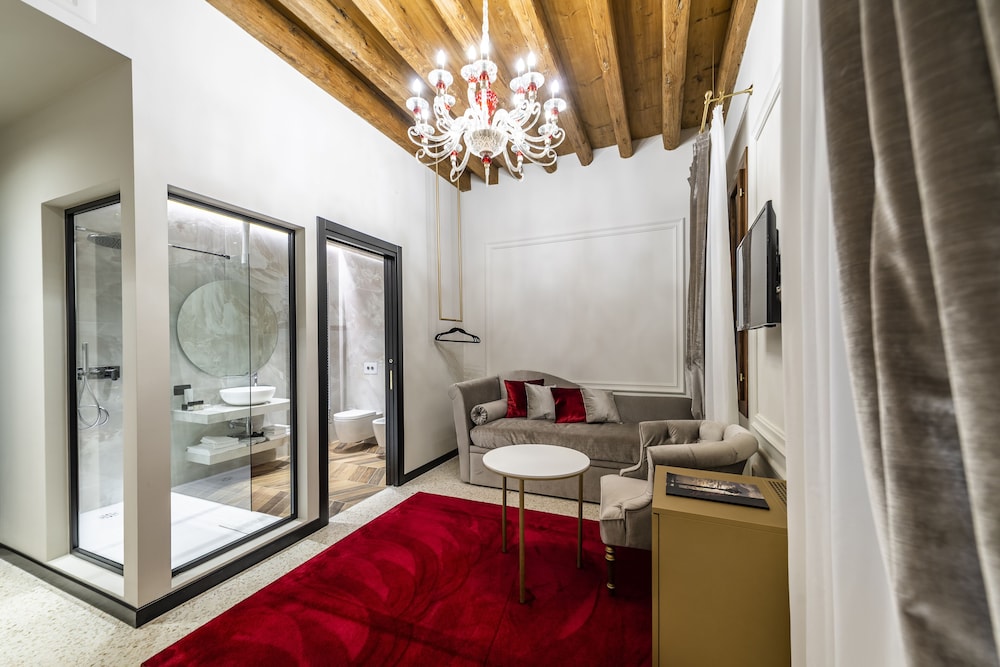 San Maurizio Luxury Suites 27/34