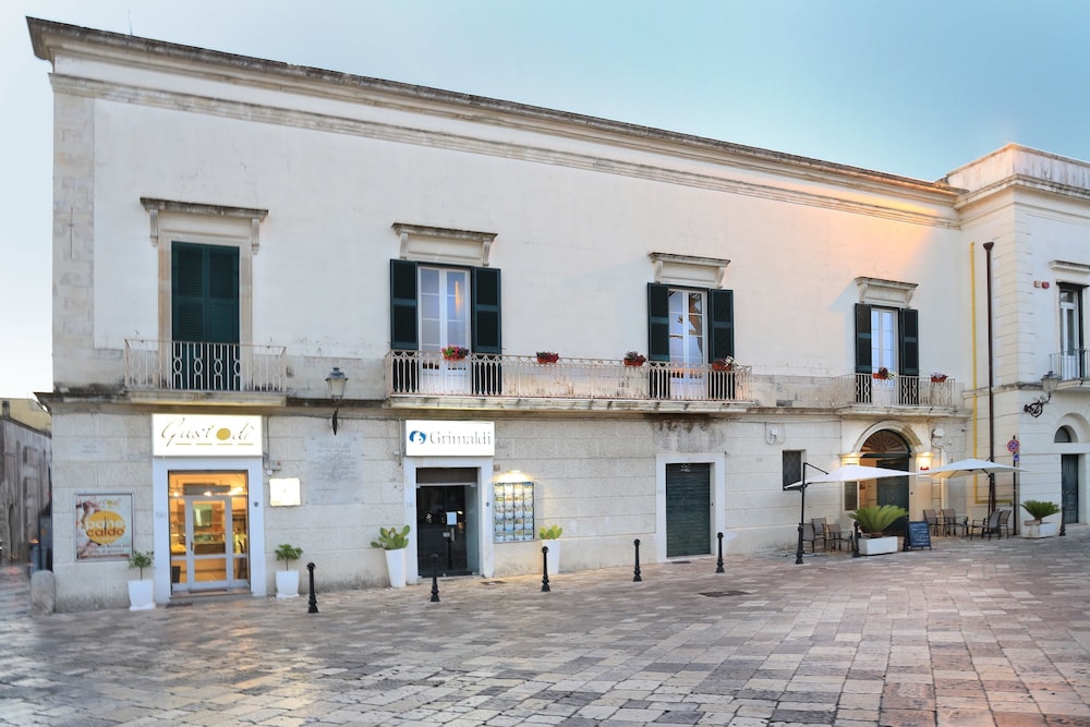 Palazzo Circolone 2/50