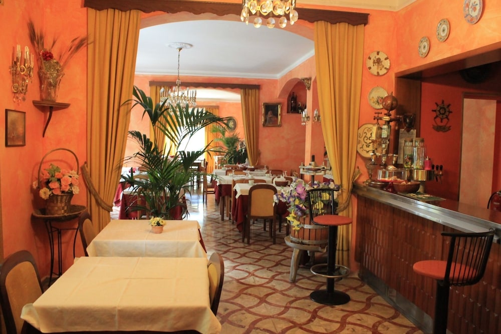 ALBERGO PARADISO 26/39