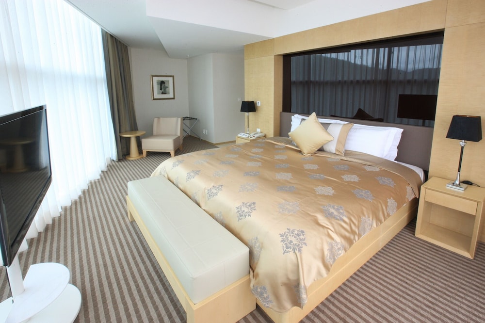High1 Grand Hotel Convention Tower 21/64