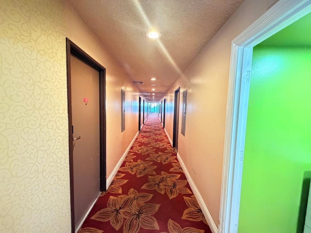 Hotel Pacific Garden 33/58