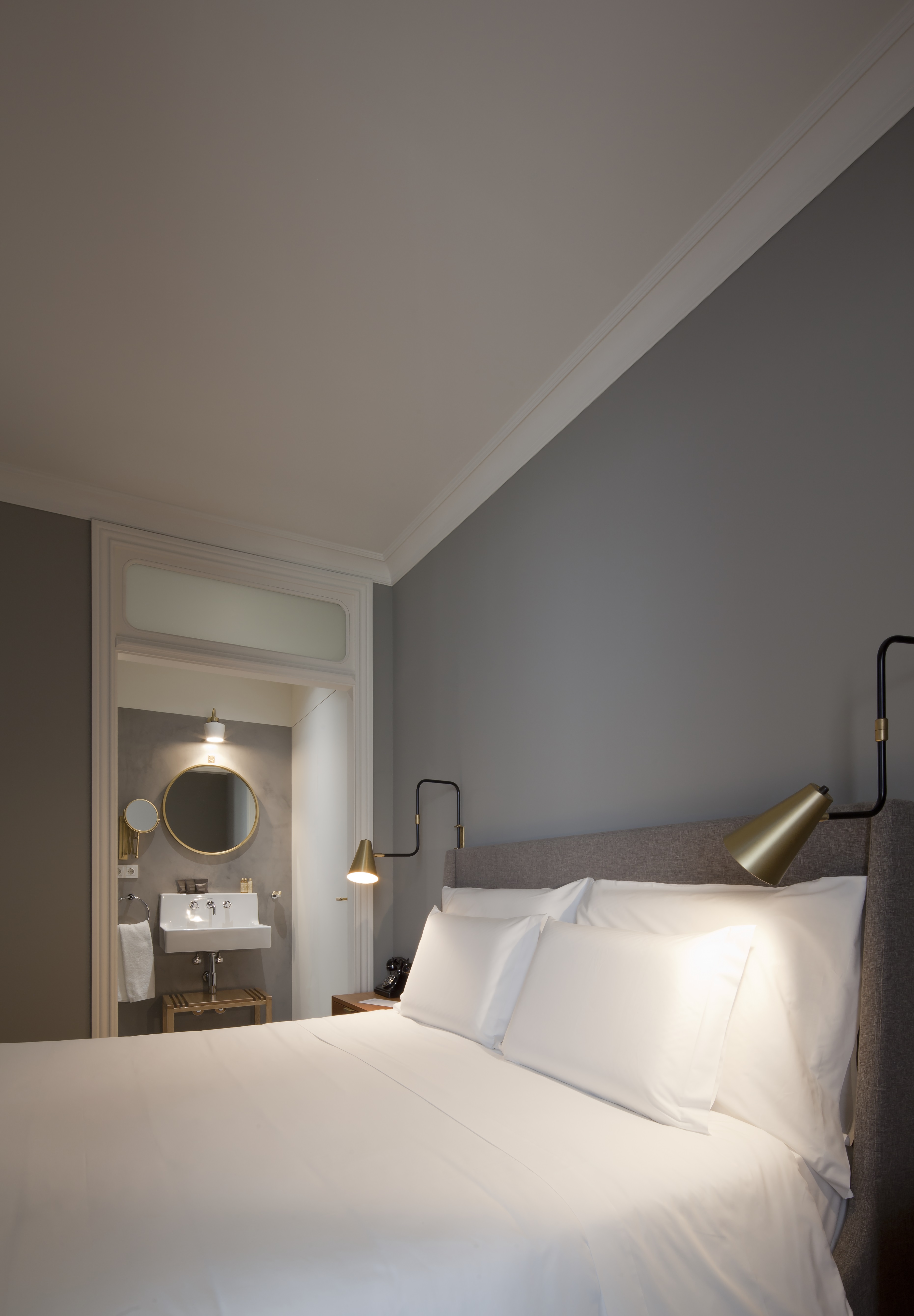 Standard, Double or Twin Bed