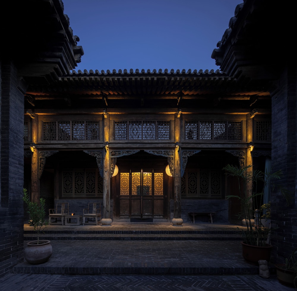 Jing's Residence 1/25