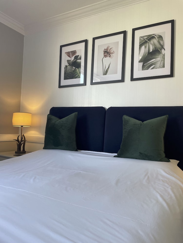 The Abbey Hotel 12/50