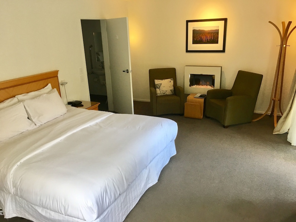Franz Josef Oasis 5/54