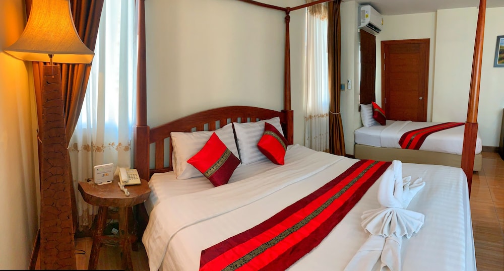 Aiyaree Place Hotel 17/75