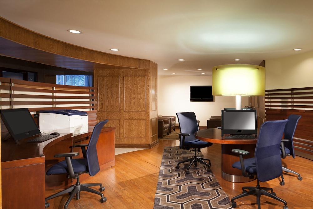 Sheraton Bucks County Hotel 55/61