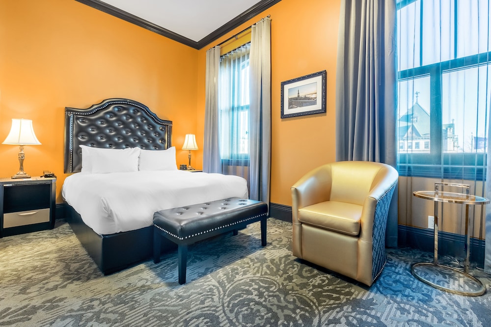 Hotel Clarendon 17/65