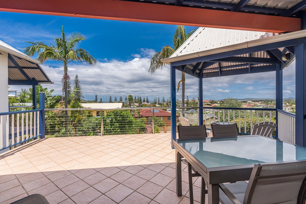 CLUB YAMBA LUXURY HOLIDAY VILLAS 32/64