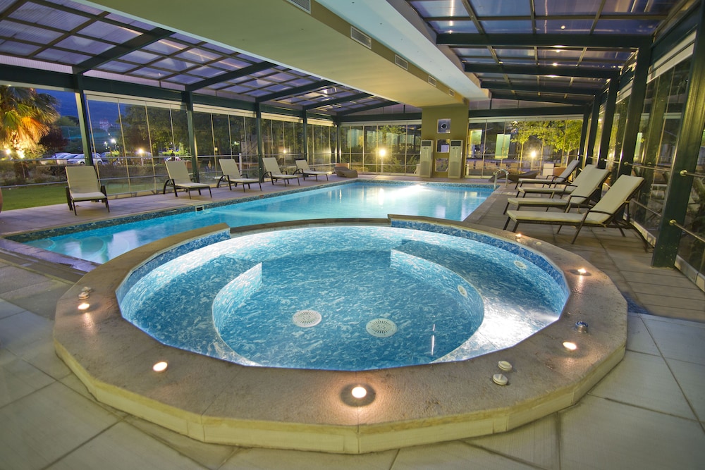 CRONWELL PLATAMON RESORT 25/50