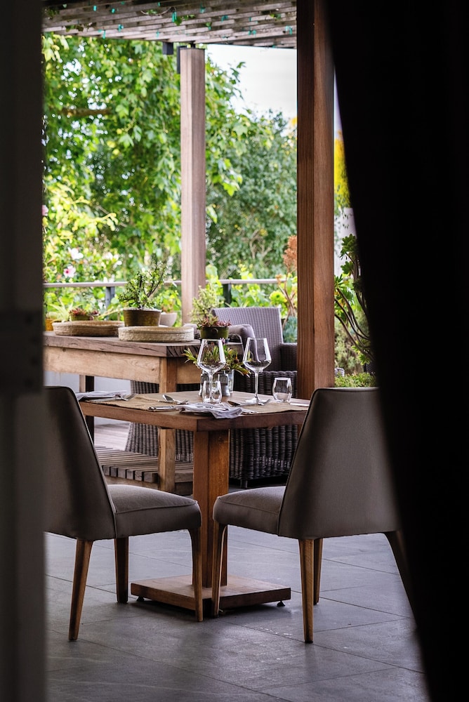 Angala Boutique Hotel Amp Guest House 36/50