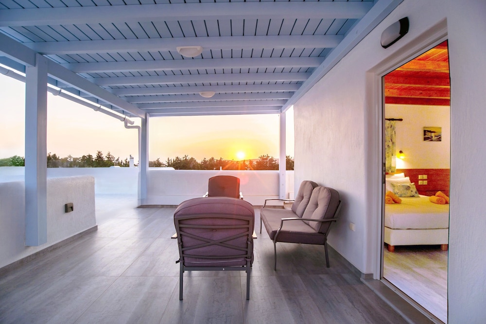 Kontaratos Studios & Apartments 22/50