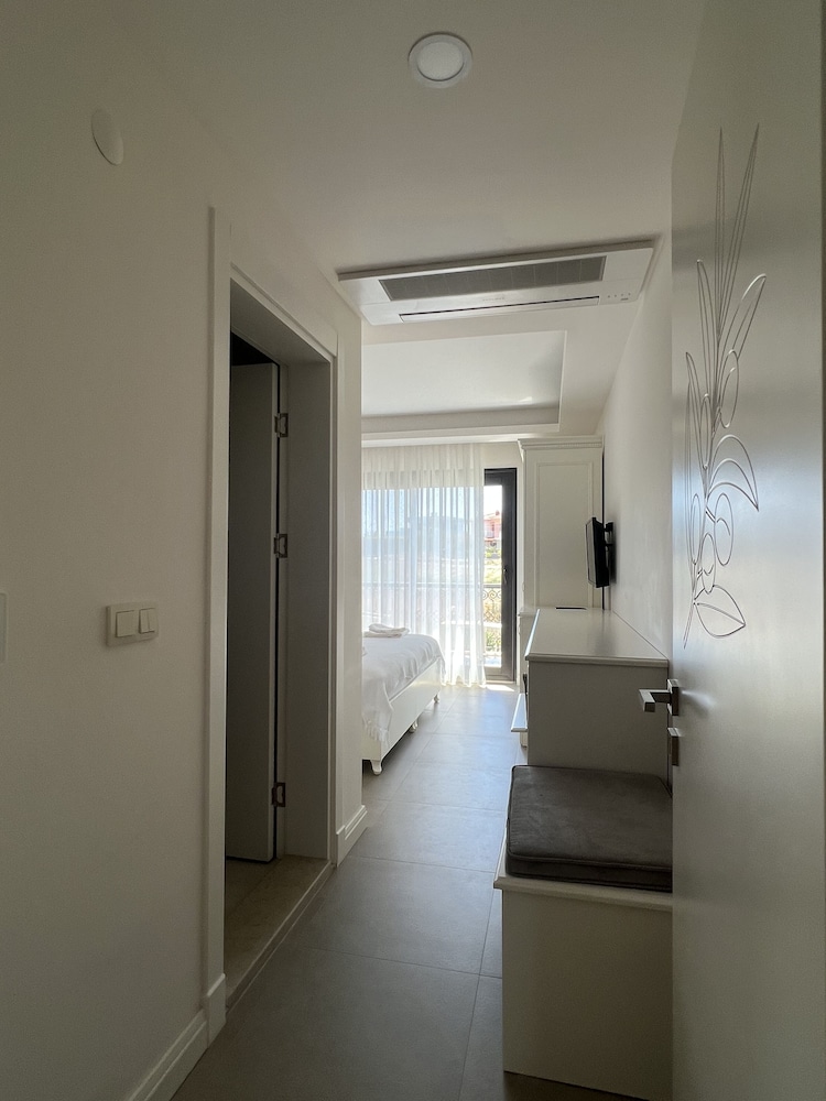 Dalyan Risus Suite 12/25