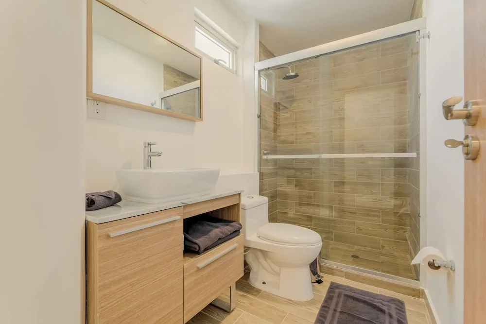 Amaan Vacation Suites 48/50