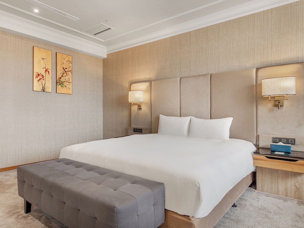 CHECK inn Select Tainan YongKang 26/60