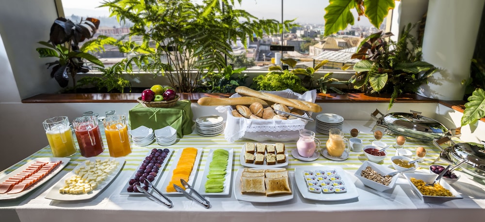 NATURA INN HOTEL 26/33
