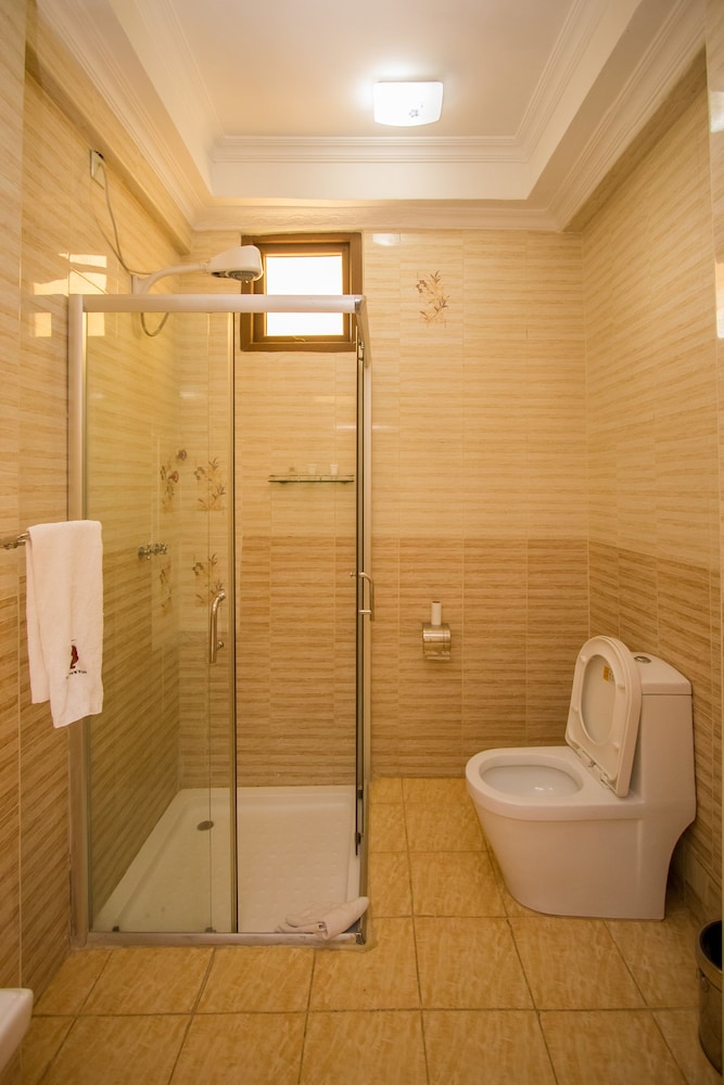 Aturukan Hotel 49/50