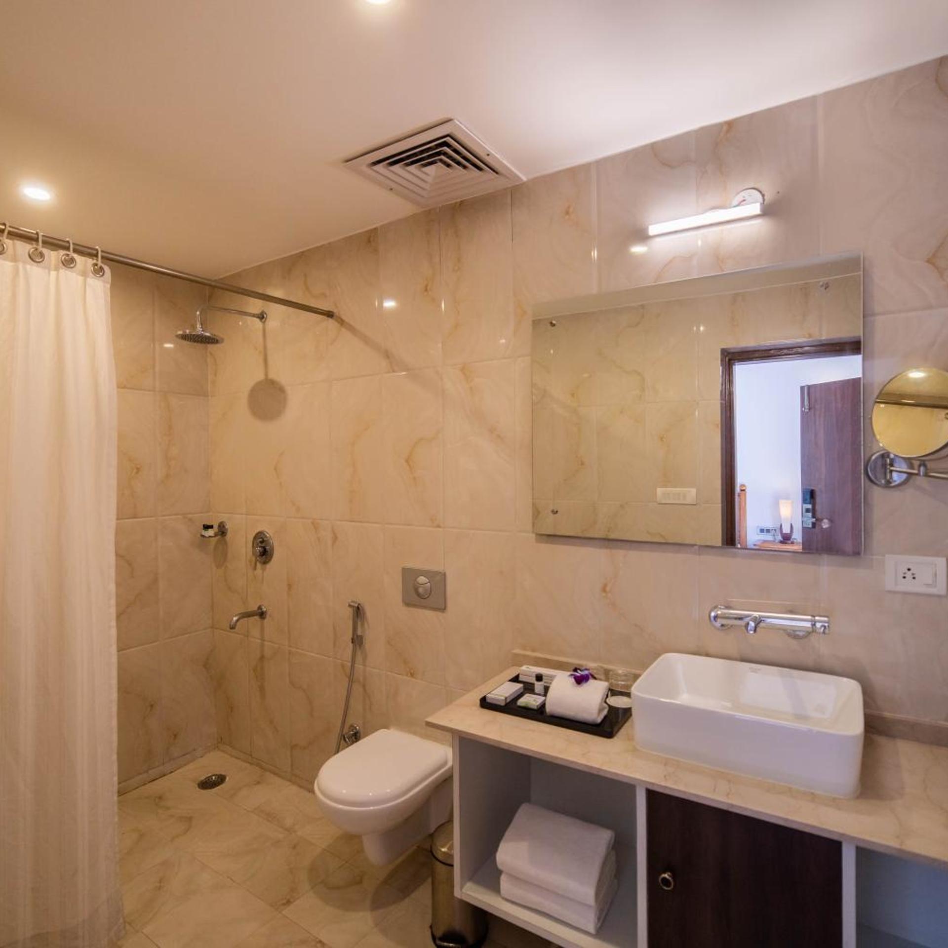 Country Inn Tarika Riverside Resort Jim Corbett 62/63