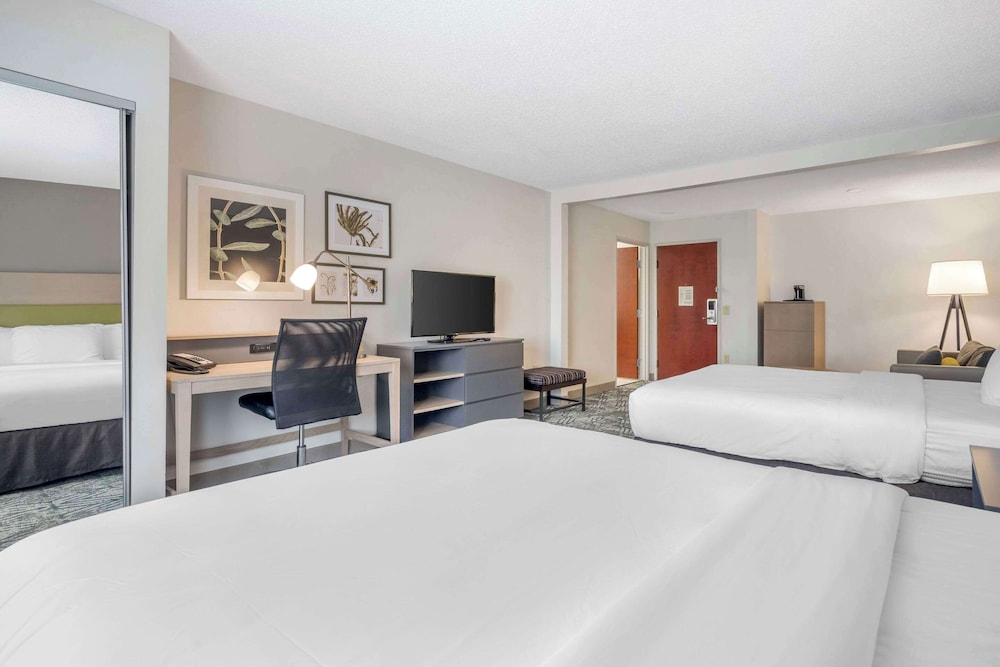 Country Inn & Suites by Radisson, Dayton South, OH 7/54