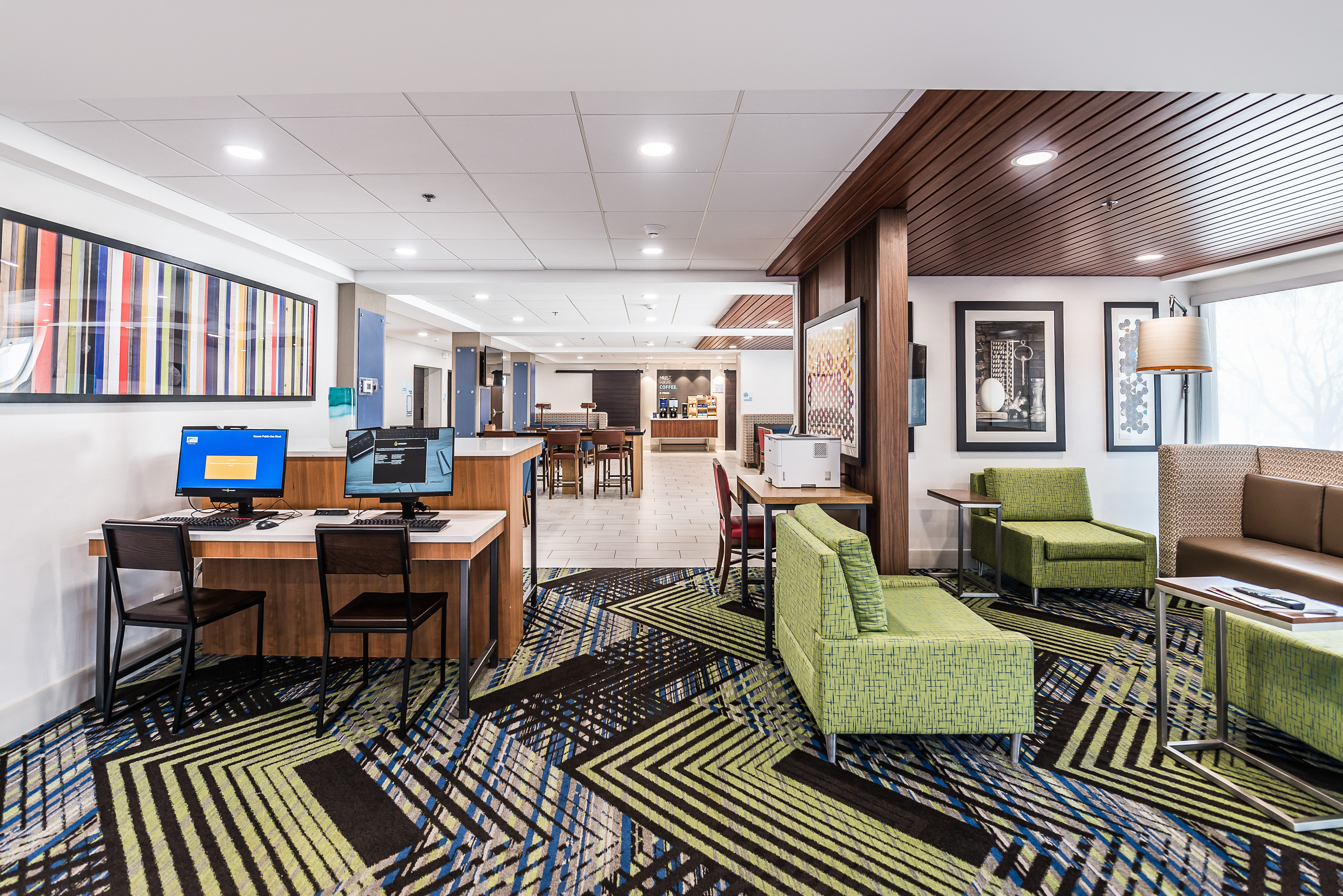 Holiday Inn Express Flint-Campus Area 44/65