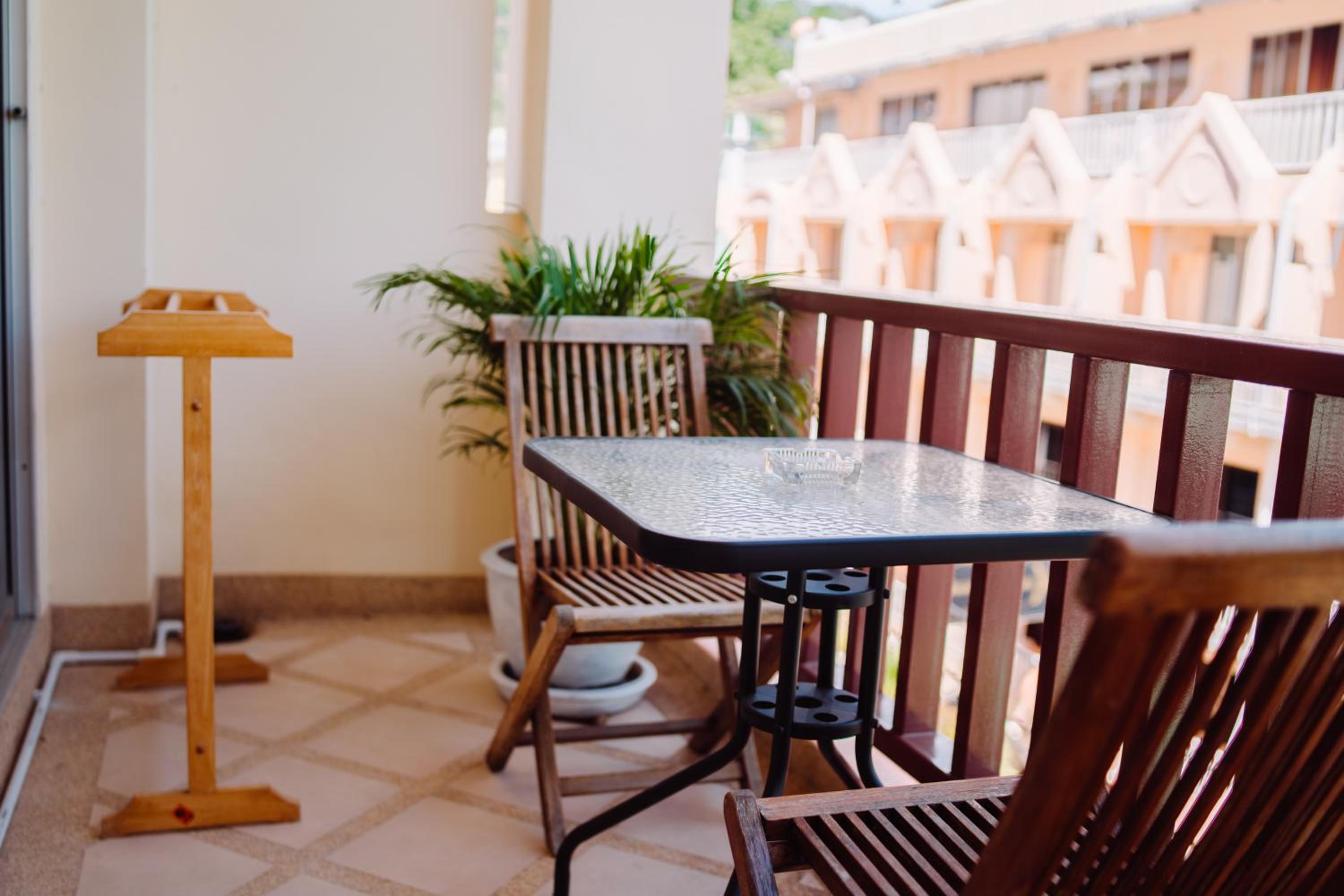 Patong Beach Side Hotel 35/50