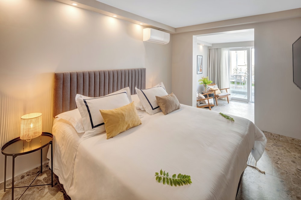 Hotel Osam 8/50