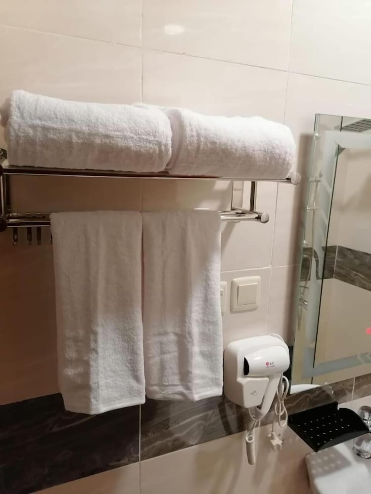 ايوان الاندلسية(Iwan AlAndalusia hotel suites Alrehab) 17/30