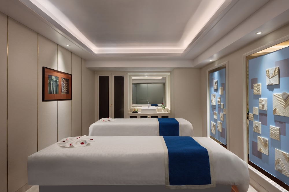 Sheraton Grand Pune Bund Garden Hotel 40/60