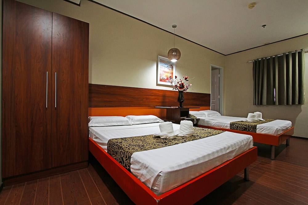 Andy Hotel 18/44