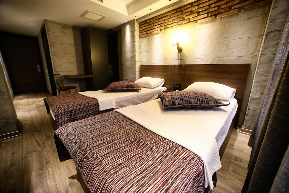 Elibol Hotel 25/52